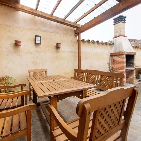 Snug Holiday In Ribera Del Duero With Garden *