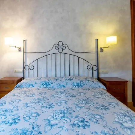Snug Holiday In Ribera Del Duero With Garden 펜션 *