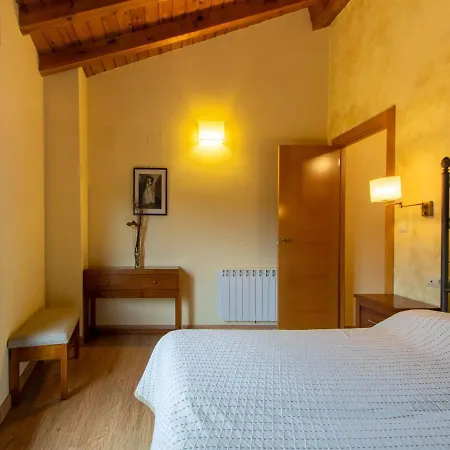 펜션 Snug Holiday In Ribera Del Duero With Garden